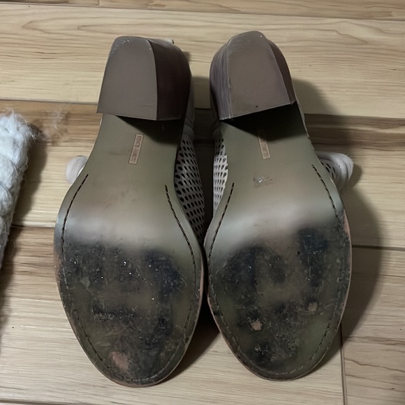 Vince Canuto size 8.5 booties - Picture 2 of 4